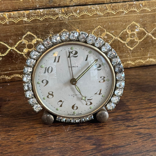 Amelia Vintage Alarm Clock